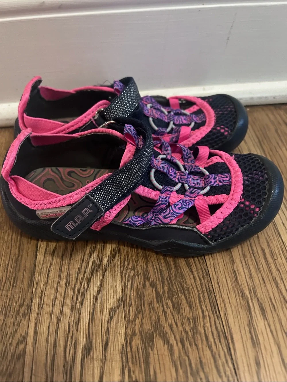 M.A.P. Niagara's Girls Sz 12 Navy & Pink Outdoor Fisherman's Sandals Water Shoes